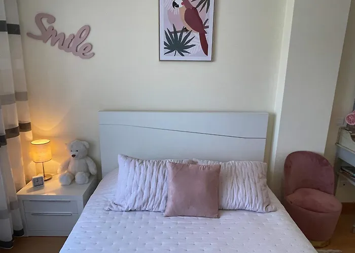 アパート Stylish & Spacious With Balcony *