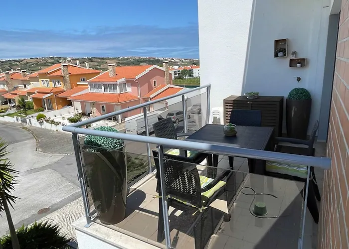 Stylish & Spacious With Balcony