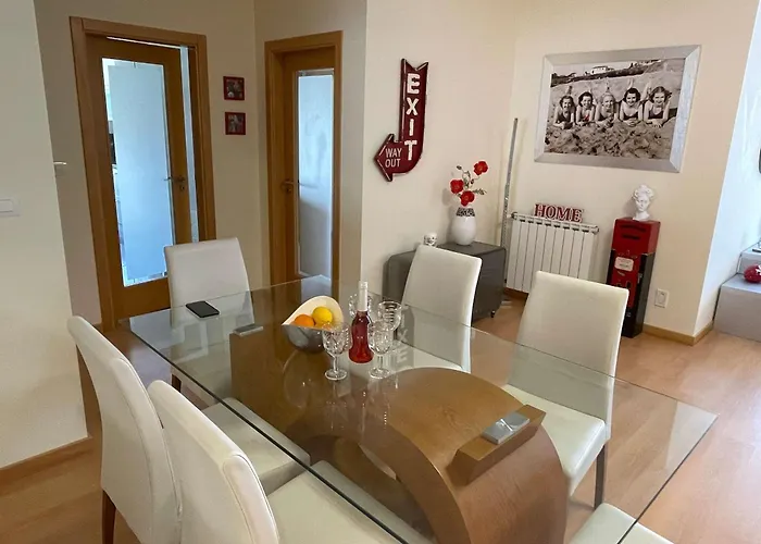 Stylish & Spacious With Balcony *