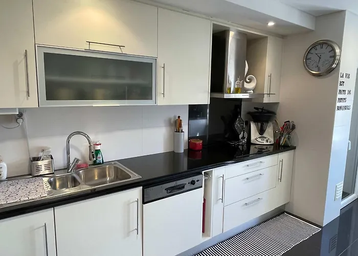 Appartamento Stylish & Spacious With Balcony *