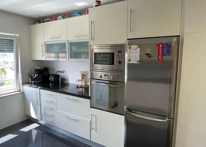 Stylish & Spacious With Balcony