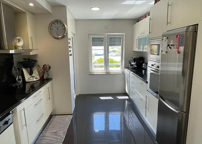 Stylish & Spacious With Balcony Appartamento